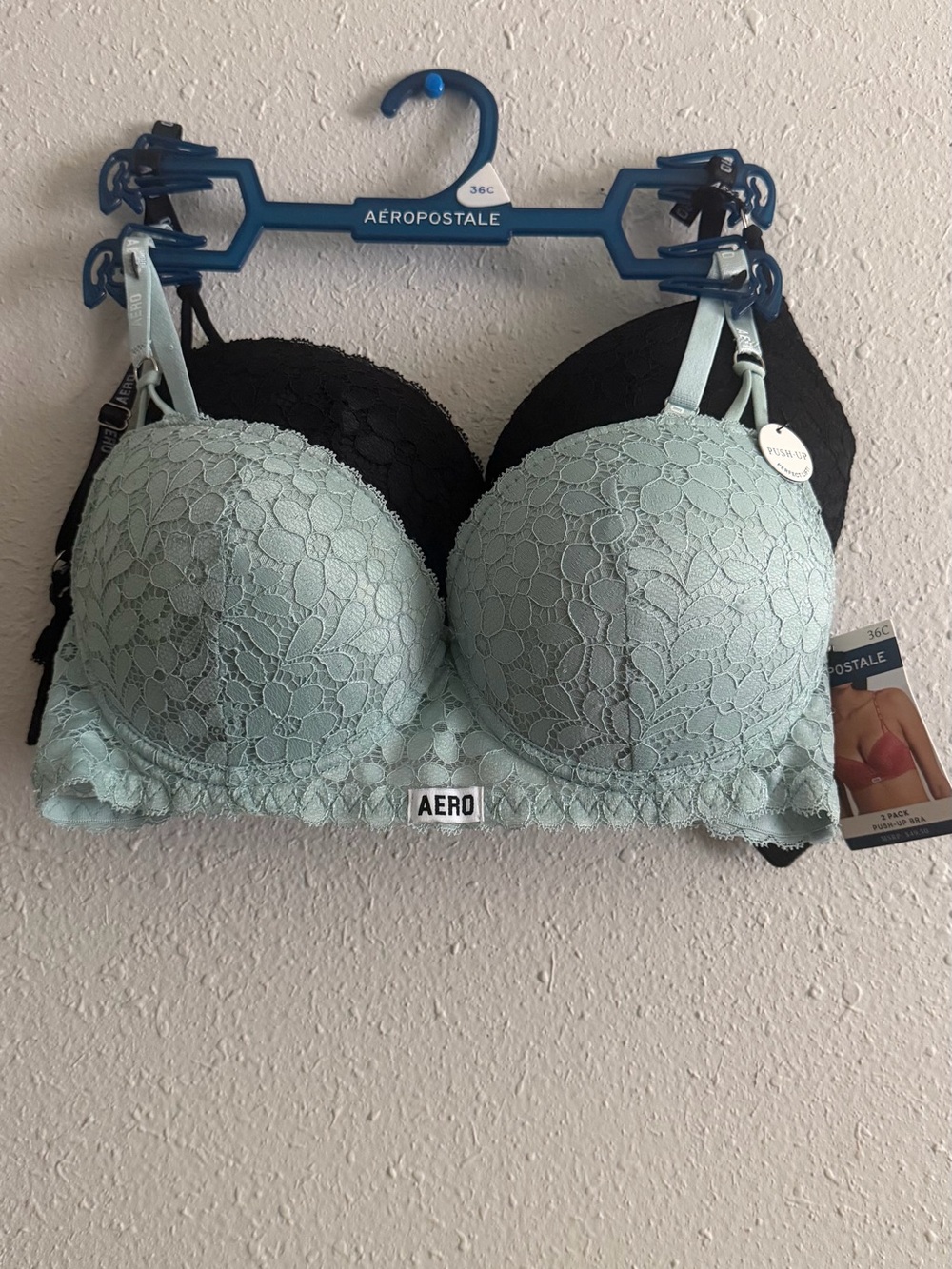 Aeropostale Lace Push-Up Bra in Light Mint and Black